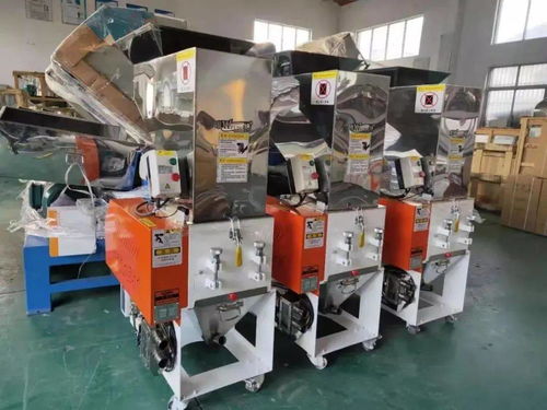 唯絕機械 深耕塑料機械領域，為電子元器件與機電組件制造提供整機配套解決方案